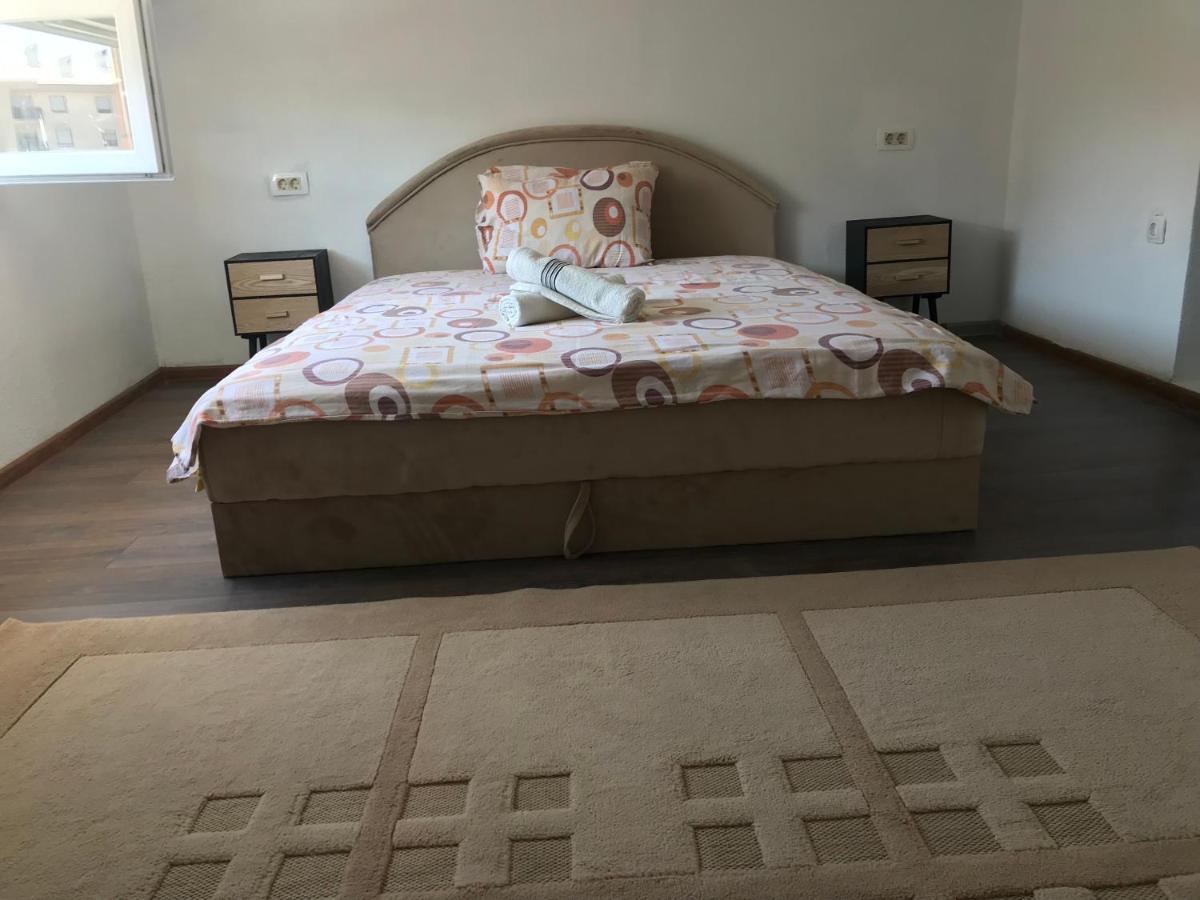 Apartment Old Town 波德戈里察 外观 照片